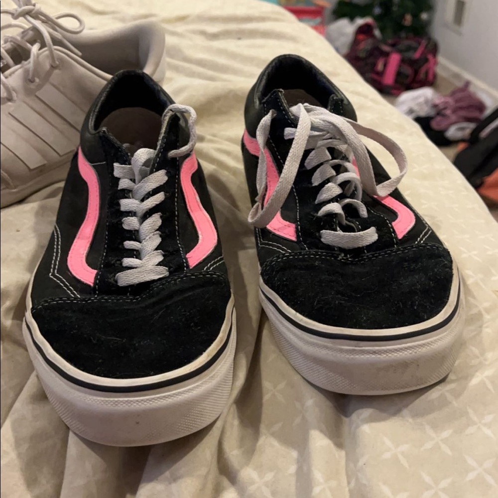 black vans